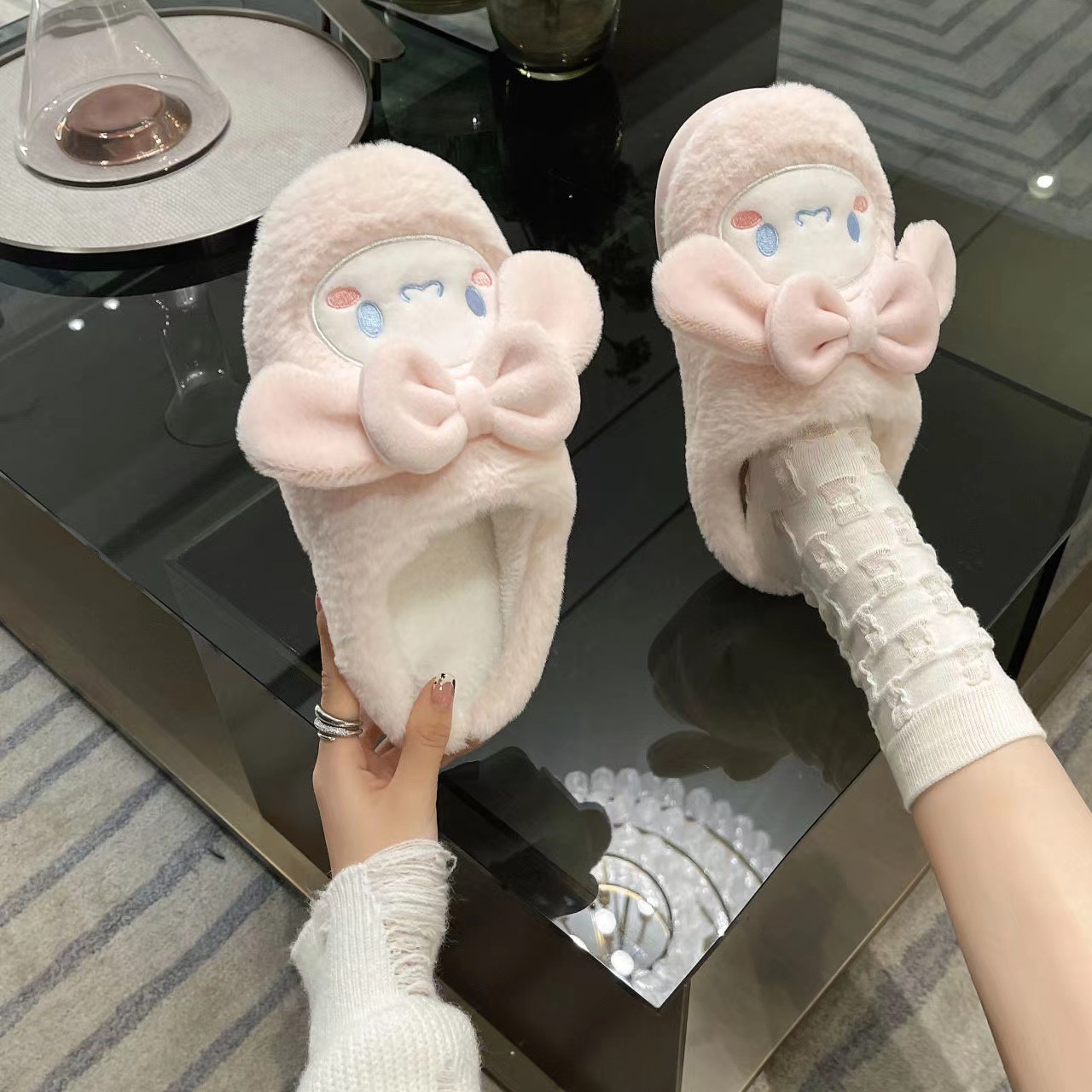 Pantofole in peluche Cinnamoro - Women Shoes For Winter recensione e prezzo