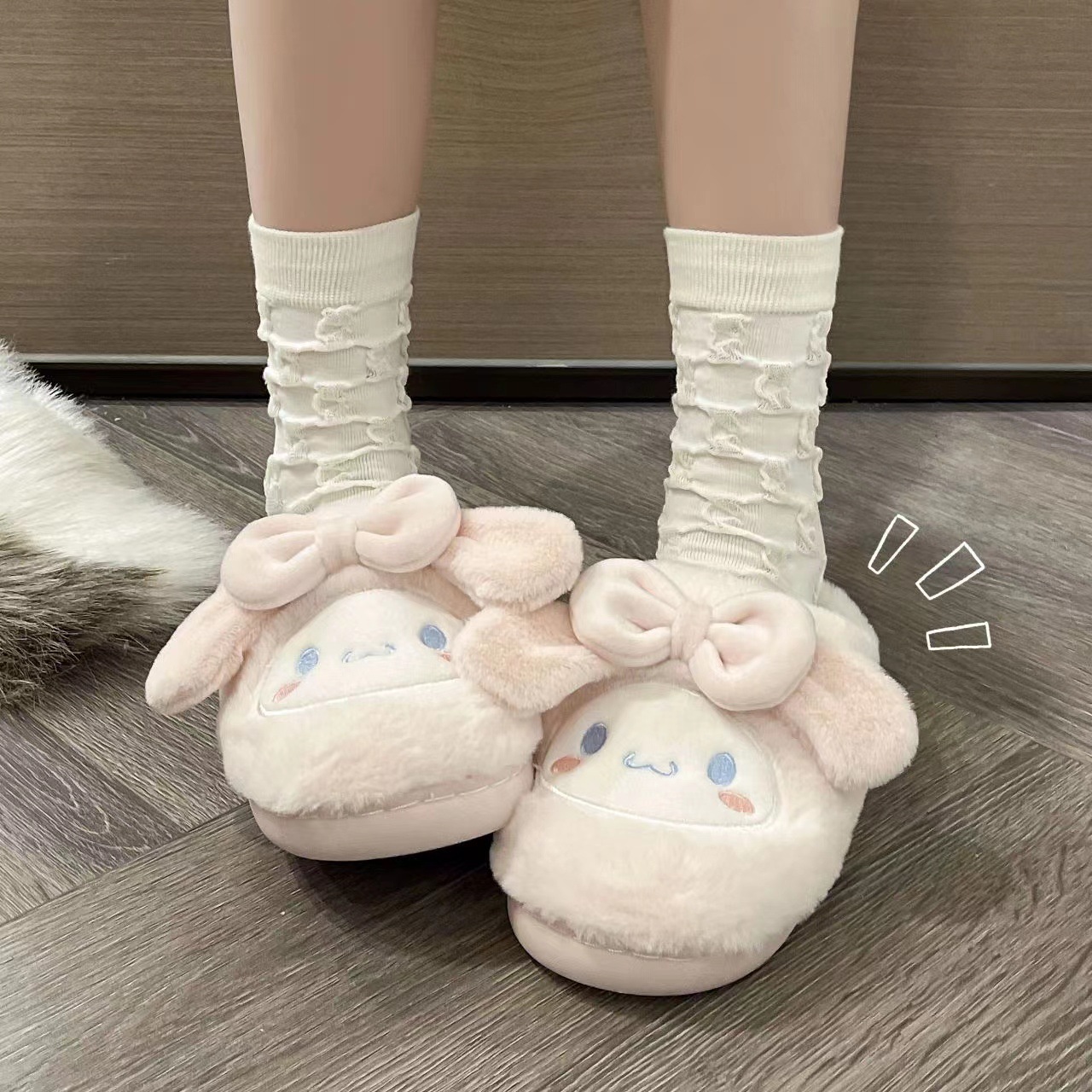 Pantofole in peluche Cinnamoro - Women Shoes For Winter recensione e prezzo