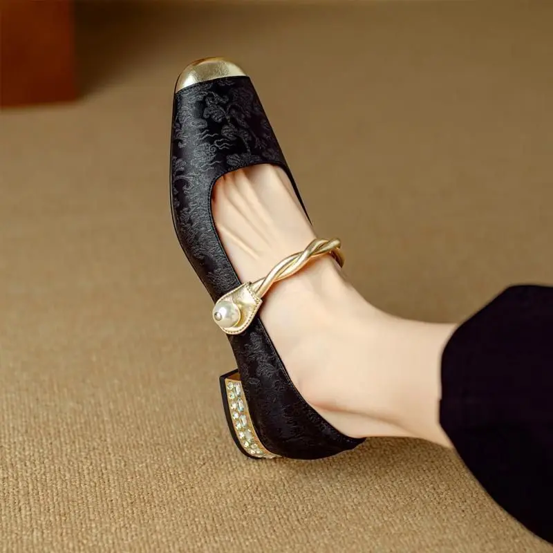 Décolleté da donna con tacco l - Women Shoes Japanese Brand recensione e prezzo
